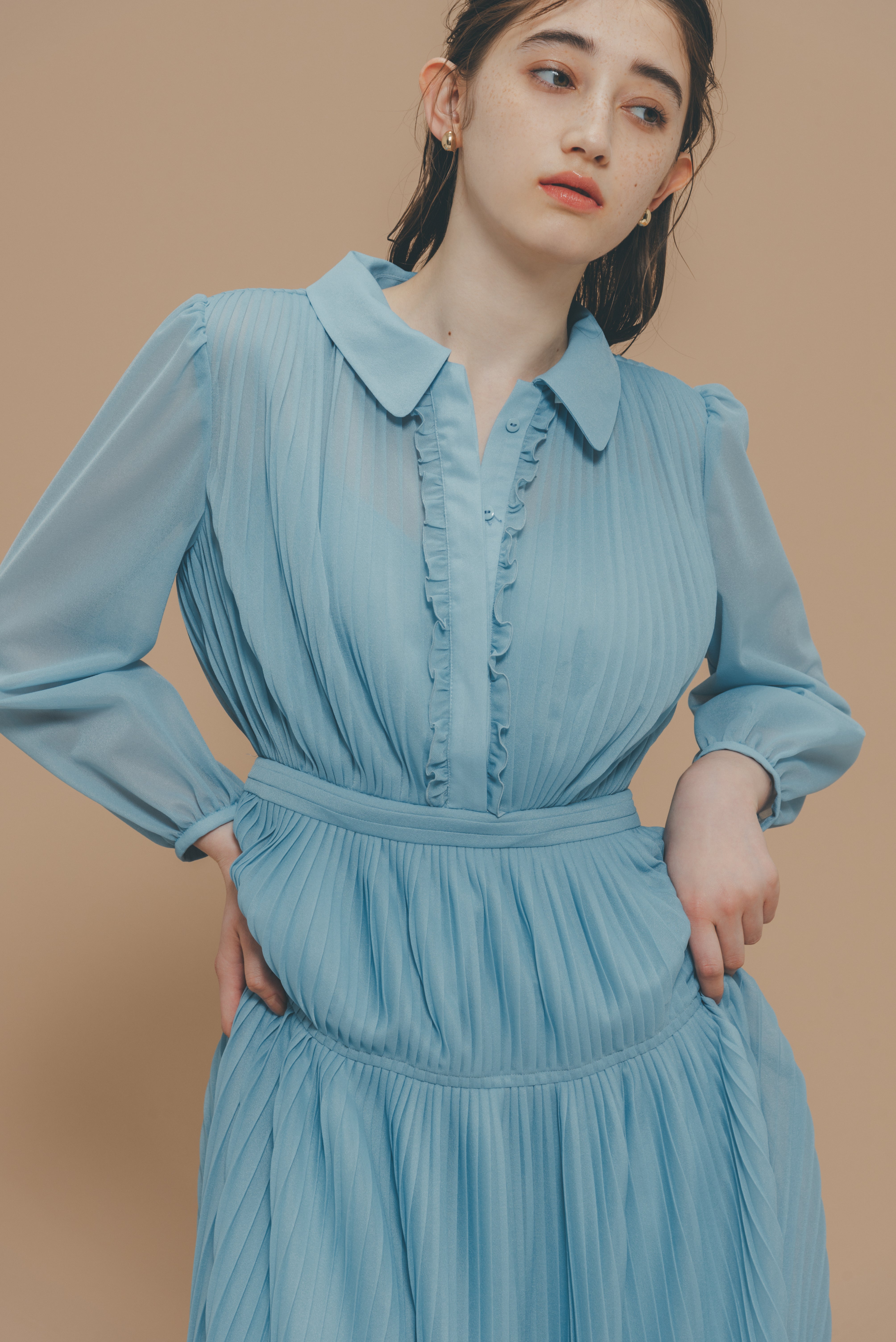 pleats mini dress