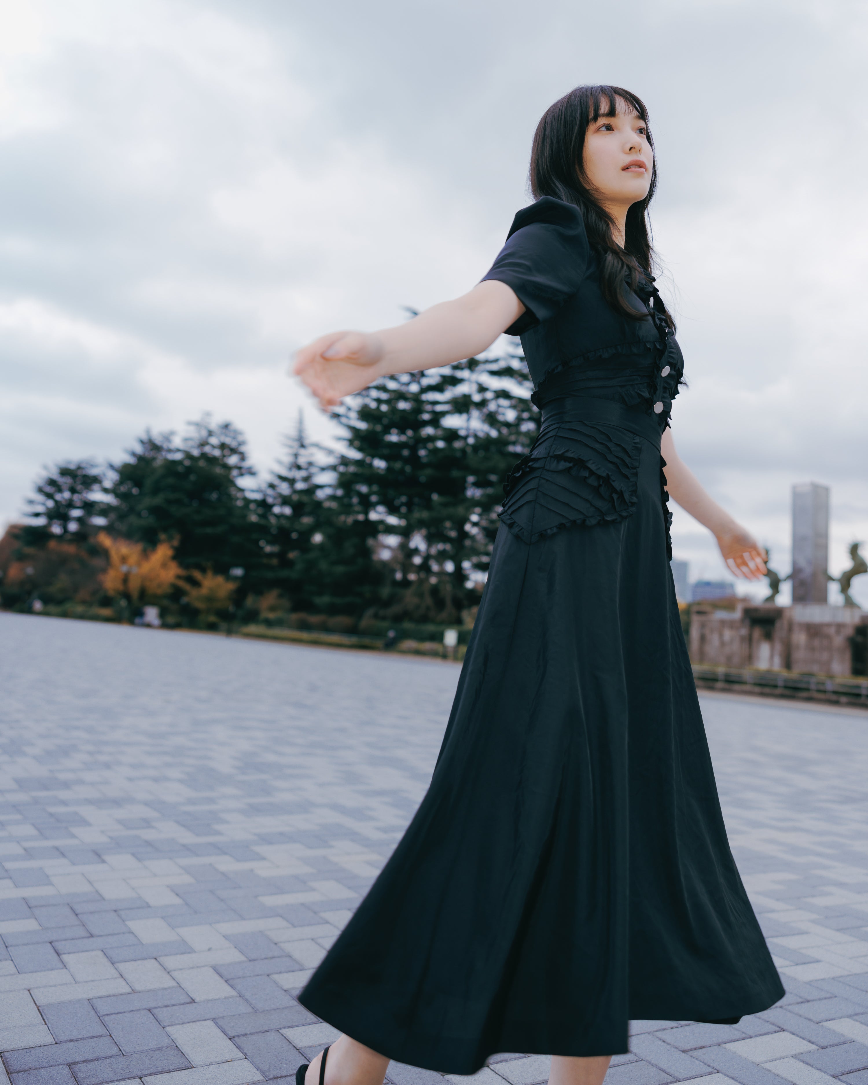 waist frill mi-mollet dress